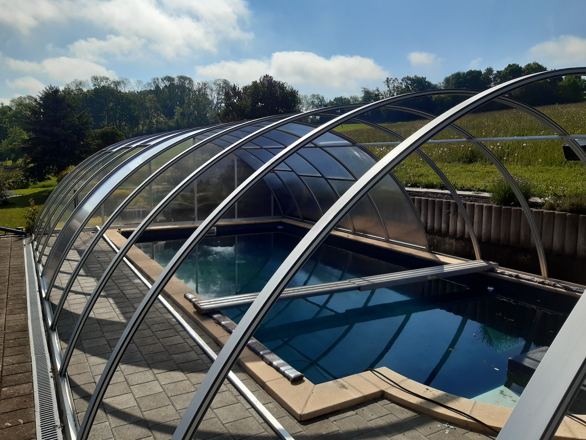 Remplacement des panneaux de l'abri de piscine VARIO fix Remplacement des panneaux de l'abri de piscine VARIO fix