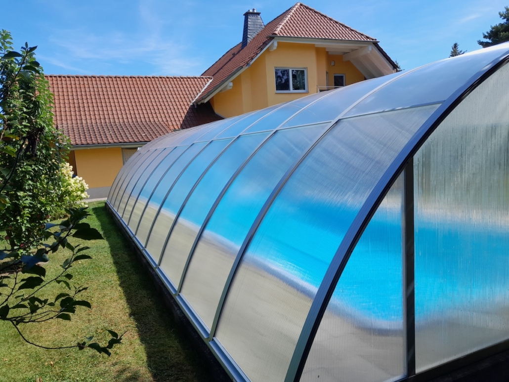 Remplacement des panneaux de l'abri de piscine VARIO fix Remplacement des panneaux de l'abri de piscine VARIO fix